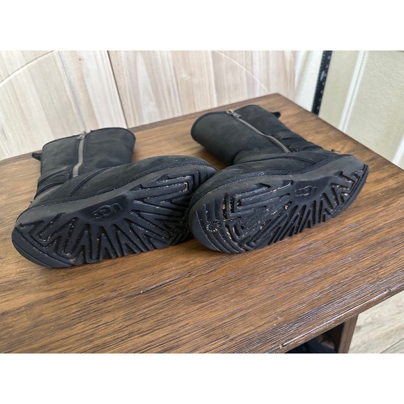 UGG Kaila Kids Girls Black Leather Zip Up Buckle Detail Boots - Picture 8 of 12
